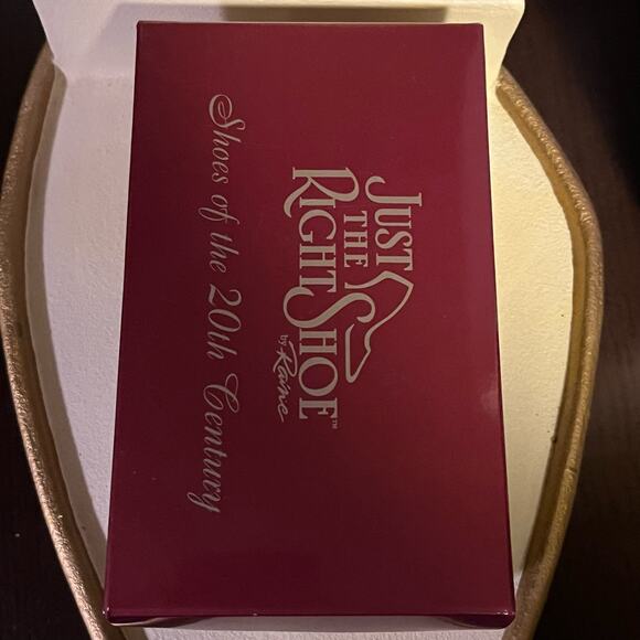 Just the Right Shoe Golden Stiletto - Picture 3 of 10